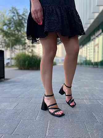 SANTINI Зручні босоніжки жіночі чорні шкіряні літні на підборах SANTINI 807381-11 р. 35-40 Коломыя