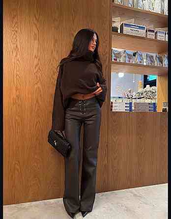 Жіночі шкіряні штани на шнурівці Одеса