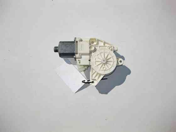 Mercedes-Benz  A2048200542 Моторчик заднього лівого склопідйомника C-Class W204 E-Class W212 GLK X204 Одеса