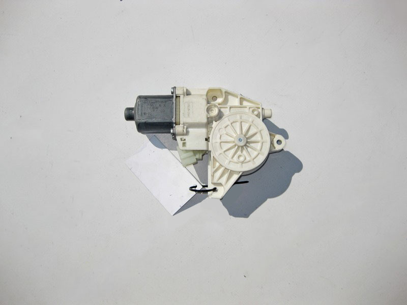 Mercedes-Benz  A2048200542 Моторчик заднього лівого склопідйомника C-Class W204 E-Class W212 GLK X204 Одеса - фото 1