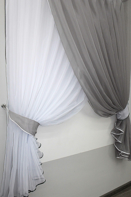 Кухонні шторки VR-Textil № 060к "Дует" з підв'язками сірий з білим 330х170 см (50-138) Київ - фото 3