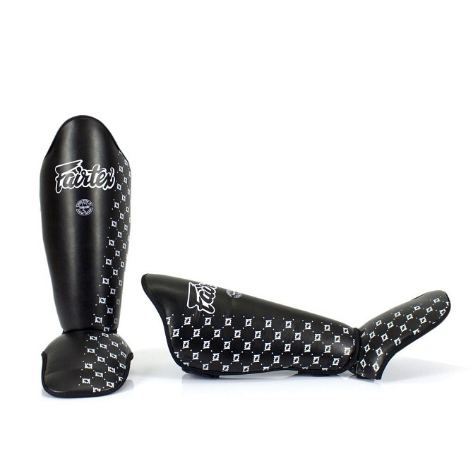 Захист гомілки та стопи Fairtex SP5 Shin Pads Black M Кам'янське - фото 2
