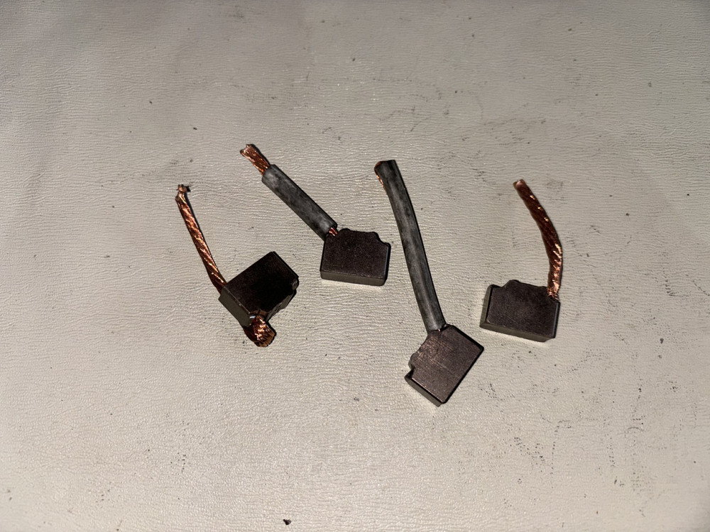 Щітка стартера Москвіч, ГАЗ, ВАЗ (к-т 4 шт.). 42-3706050. БАТЕ. Харків - фото 1