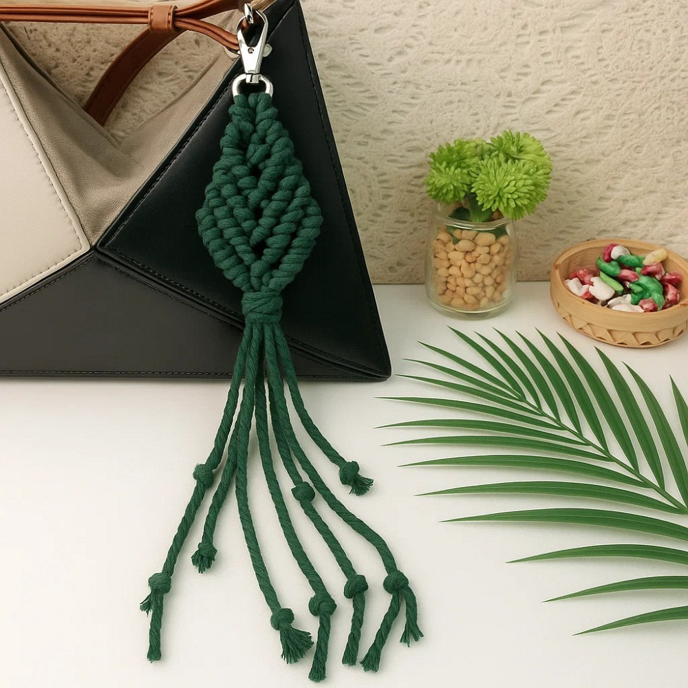 Набор макраме ручного вязания и для рукоделия брелока 