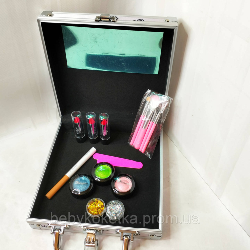 Детский набор декоративной косметики. Львов - изображение 1