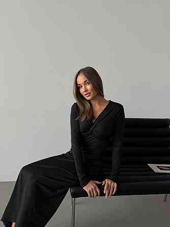 Стильне жіноче плаття максі з вирізом на грудях мікродайвінг Чорний, 46-48 Одеса