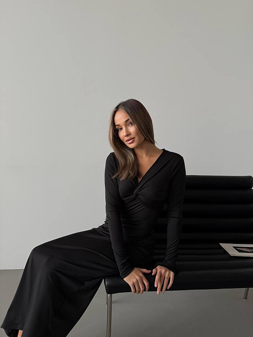 Стильне жіноче плаття максі з вирізом на грудях мікродайвінг Чорний, 46-48 Одеса - фото 3