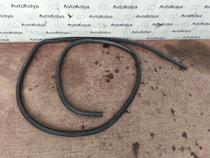 Ущільнювач дверей передньої правої VW T5 2010-2015 (7E0837912B) Ковель - изображение 1