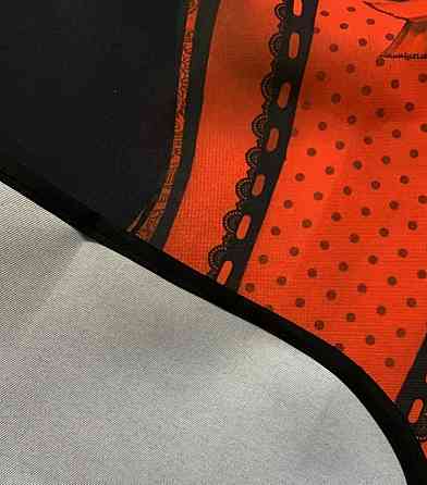 Фартух з приколом Дівчина в червоній білизні 75 на 60 см різнобарвний Київ