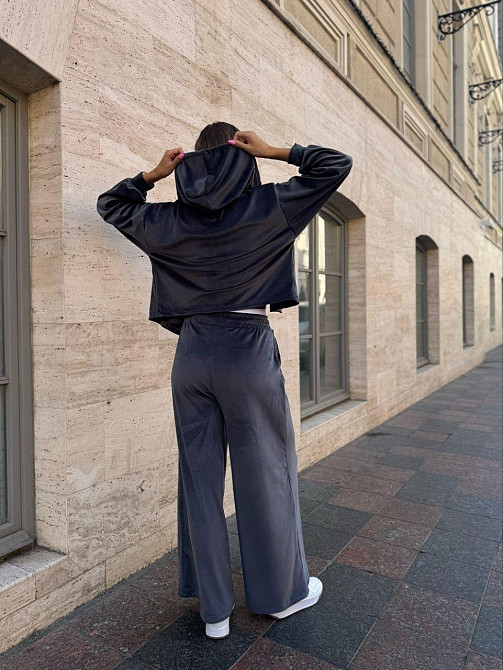 Жіночий стильний костюм з королівського велюру Графіт, 46/48 Одеса - фото 4