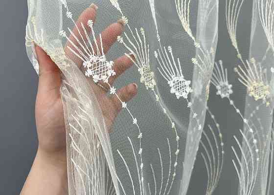 Тюль VR-Textil 2014т Фатин з вишивкою та люрексом Молочний з золотистим 400х270 см (42-1091) Київ