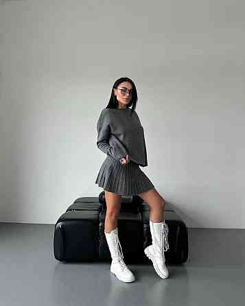 Жіночий трендовий костюм спідниця плісе з високою талією + оверсайз светр Одеса