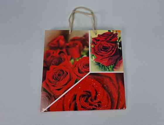 Пакет бумажный подарочный квадратный 23*24*10(артKV-001) (12 шт) Харьков