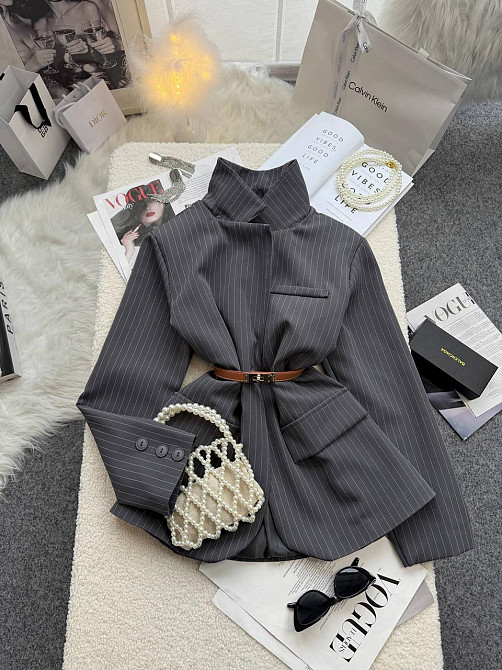 Жіночий класичний піджак вільного крою в смужку костюмка Сірий, 46/48 Одеса - фото 10