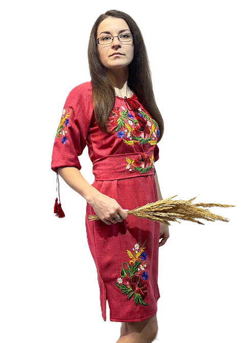 Женское вышитое платье с поясом с волшебными Маками в красном цвете Киев - изображение 2