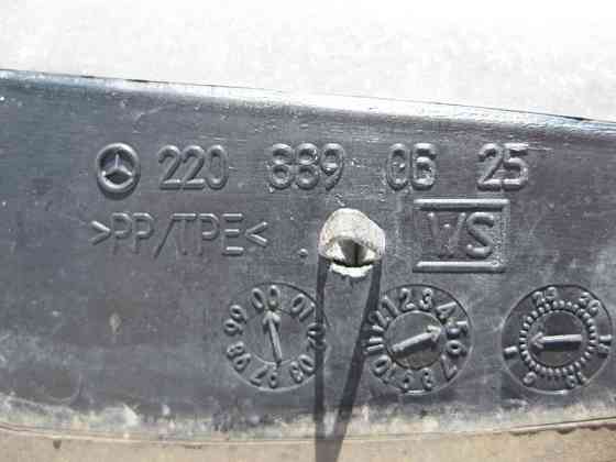 Mercedes-Benz  A2208890625 Пильовик переднього правого крила S-Class W220 Одеса