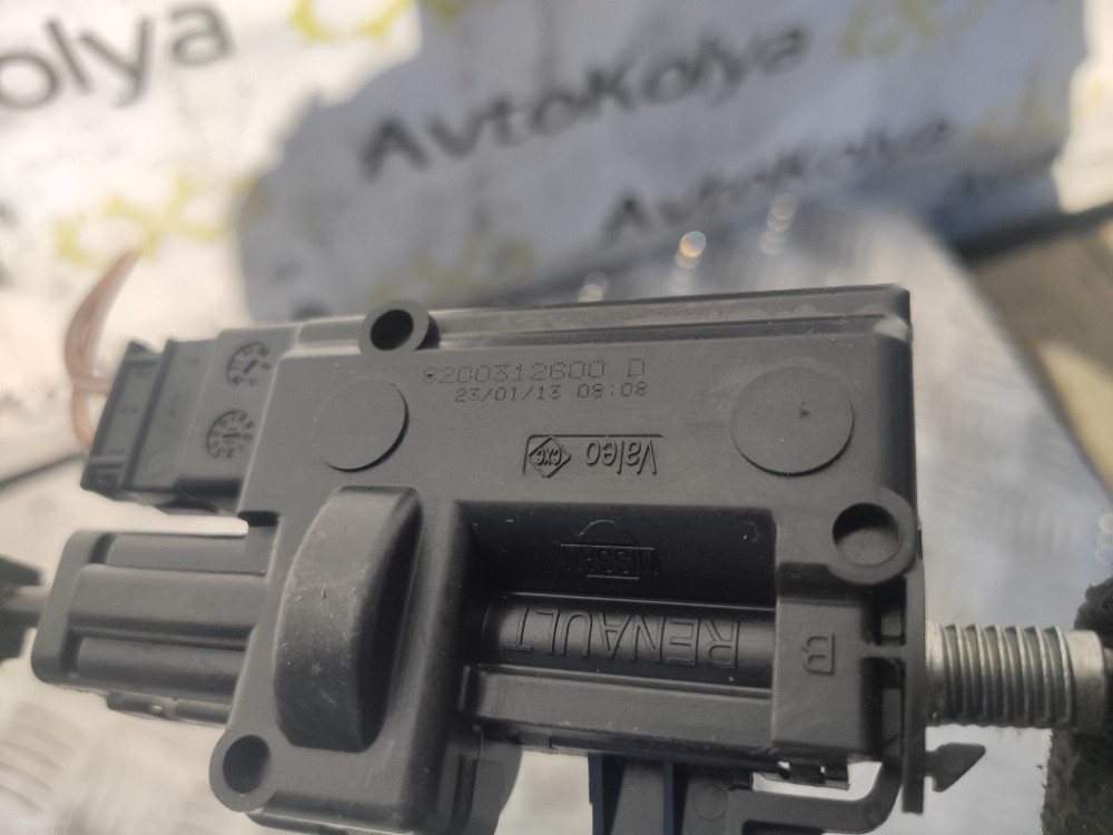 Активатор замка лючка бензобака Renault Scenic III 2009-2016 (8200312600) Ковель - фото 2
