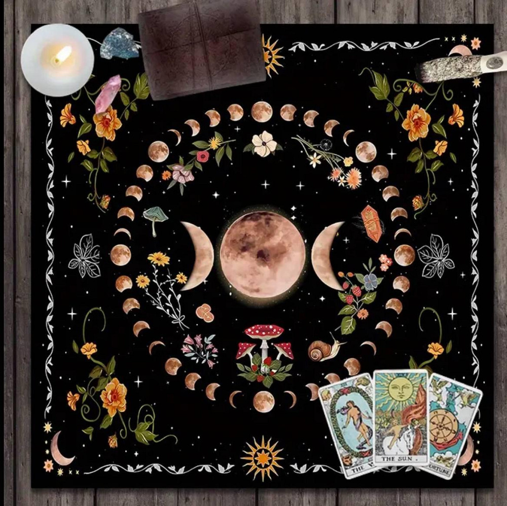 Алтарная скатерть для карт Таро и Рун. Скатерть для гадания 75*75 см. Скатерть 