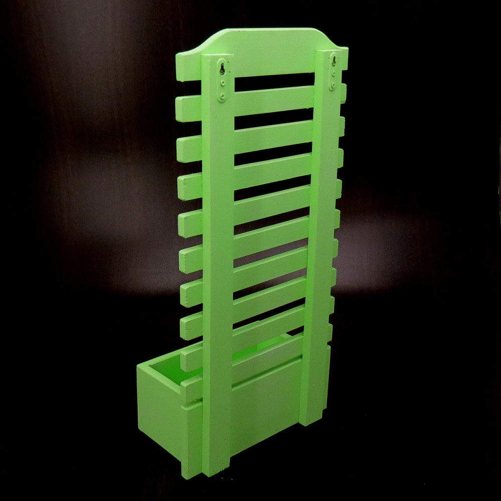 Полка настенная для цветов 