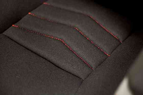 Крісло поворотне CAMARO чорне/червоне Киев