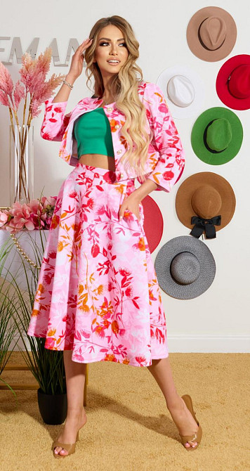 Костюм с укороченным жакетом (42) Киев - изображение 5