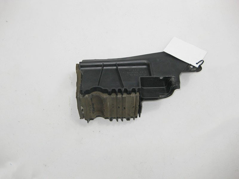 Mercedes-Benz  A1646803725 Верхня частина кабельного каналу на передній лівій колісній арці ML W164 GL X164 Одеса - фото 3