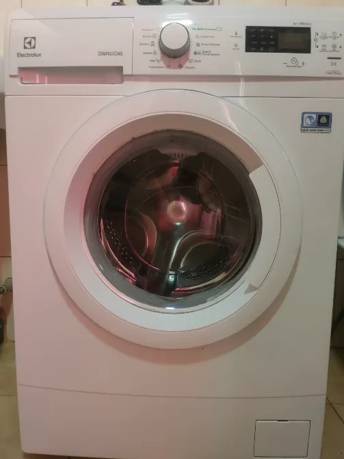Стиральная машинка Electrolux CompactCare, б/у Киев - изображение 1