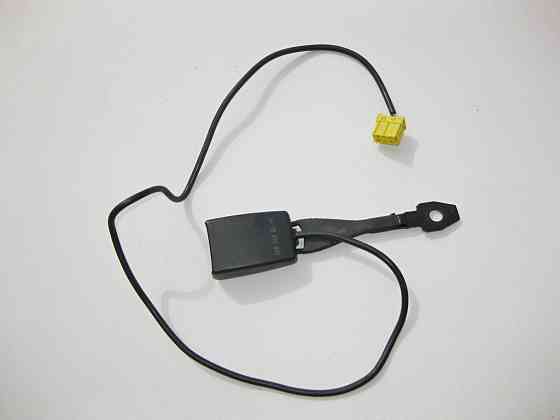 Mercedes-Benz  A2208600569 Замок - засувка переднього лівого ременя безпеки S-Class W220 Одеса