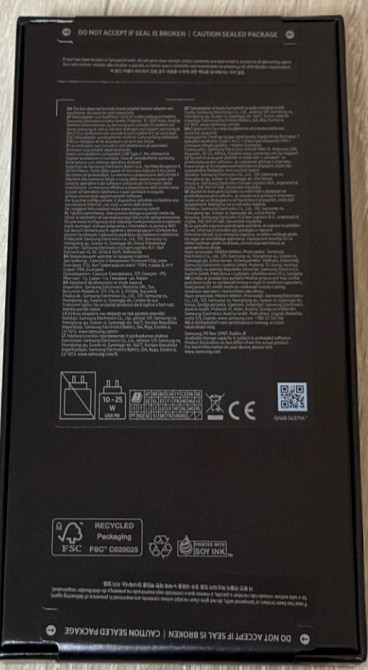 Смартфон Samsung Galaxy S24 FE 8/128Gb. Graphite.SM-S721B/DS Київ - фото 1