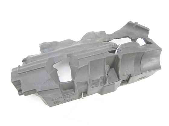 Mercedes-Benz  A2762261685 Шумоізоляція на кришці клапанного механізму праворуч C-Class Cabrio A205 C-Class Estate S205 C-Class Coupe С205 C-Class W20 Одеса