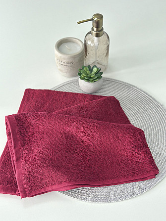 Комплект рушників Ideal Textile однотонних 50х90см + 70х140см 400 г/м2 (56860932) Бордовий Чернівці - фото 6