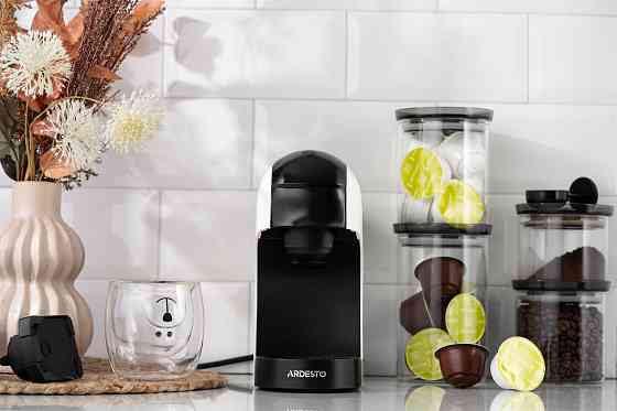 Кавоварка ARDESTO 3в1, 0.9л, капсули Nespresso, Nescafe Dolce Gusto, мелена кава, сенсорне керування, білий Київ