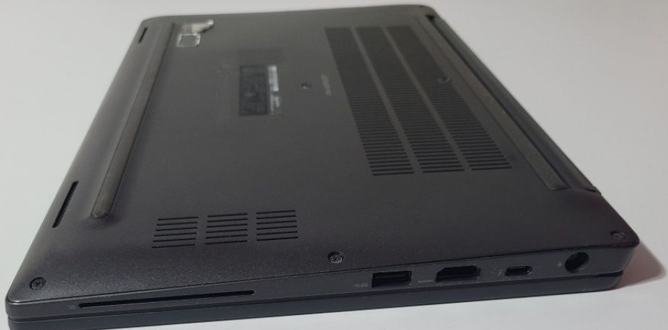 Ноутбук DELL Latitude 7400 14