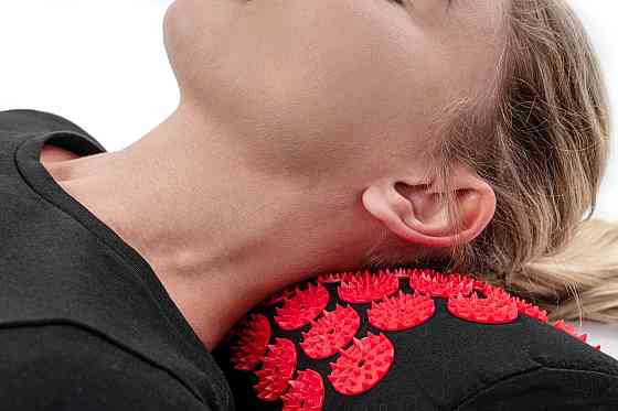 Подушка для акупунктуры Hop-Sport HS-C037AP (Аппликатор Кузнецова) черно-красная Киев