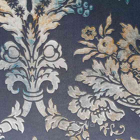 Шпалери вінілові на флізелін Sirpi Alta gamma Sempre 3 вензелі великі золотом сріблом на темно синьому тлі 3д Київ