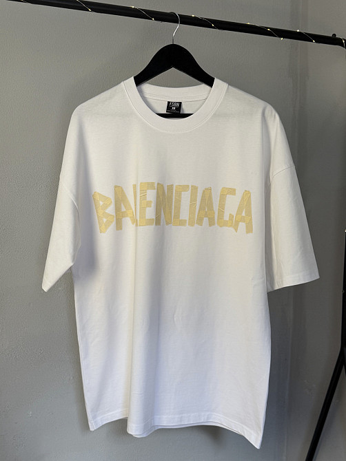 Футболка оверсайз біла з принтом Balenciaga XXL, Бежевий Чернівці - фото 1