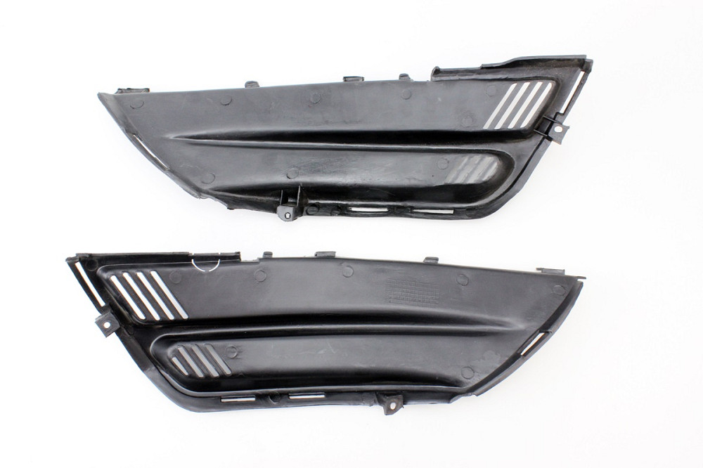 пластик - вставки бічні пластика заднього бокового к-кт 2шт Киев - изображение 2