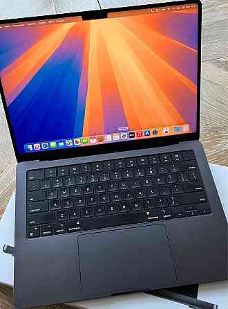 Ноутбук Apple MacBook Pro 14" Space Black M3 Pro 18/1TB. 12 CPU 18 CPU. Київ