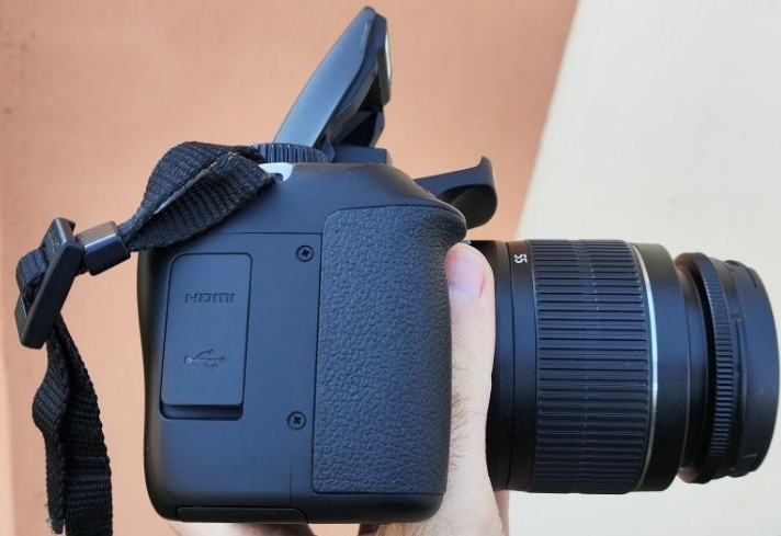 Дзеркальний фотоапарат Canon 4000D Київ - фото 5