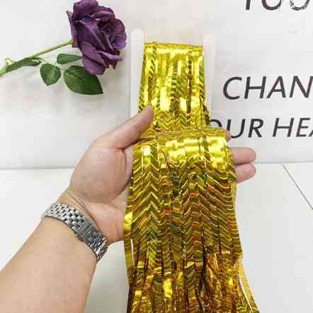 Дождик для фотозоны с блестящей голограммой 2 м на 1 м золотистый Киев