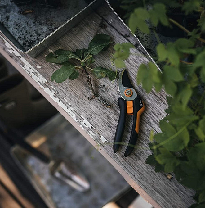 Площинний Секатор 26 см Fiskars Solid "P321" (1057162) Високовуглецева сталь Нововолинськ - фото 7