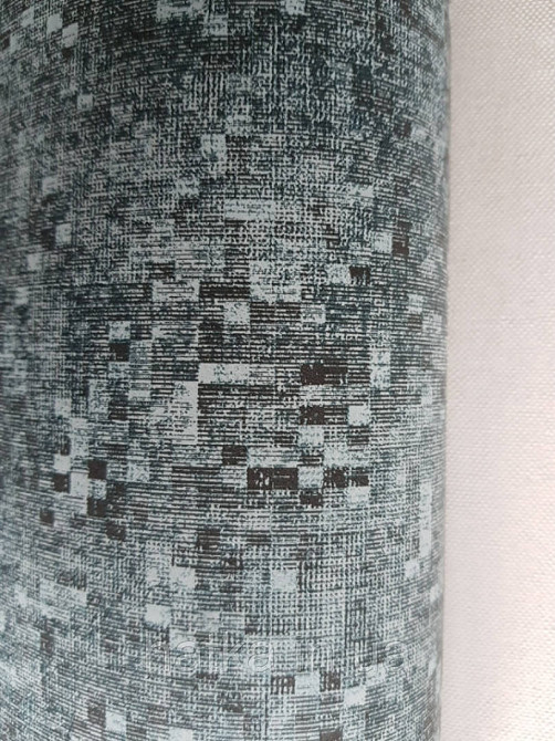 Обои флизелиновые  Khroma Serenade SER102 геометрия маленькие квадраты бирюзовые черные серебро Киев - изображение 1