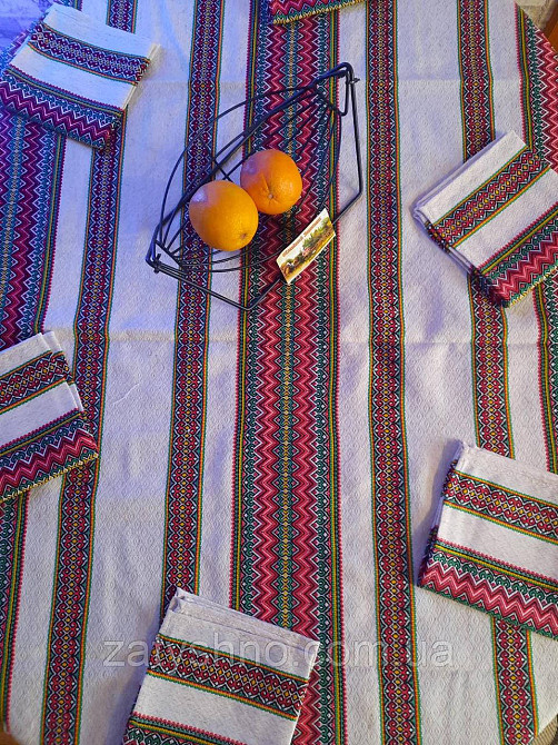 Скатерть с салфетками вышитая красная Киев - изображение 2