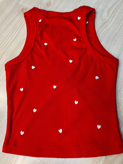 Майка женская W 9223 рубчик вышитые сердца one size , красный, one size Киев - изображение 3