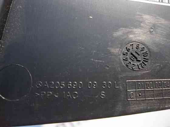 Mercedes-Benz  A2056900930 9051 Пластикова чорна накладка направляючої ременя безпеки водія C-Class W205 GLC X253 Одесса