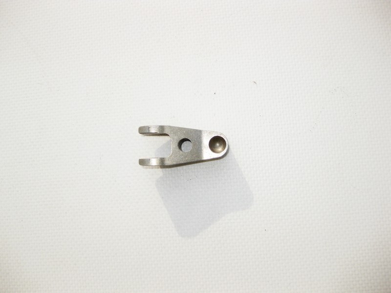 Mercedes-Benz  A6110160738 Скоба кріплення паливної форсунки для дизельних двигунів Одесса - изображение 3