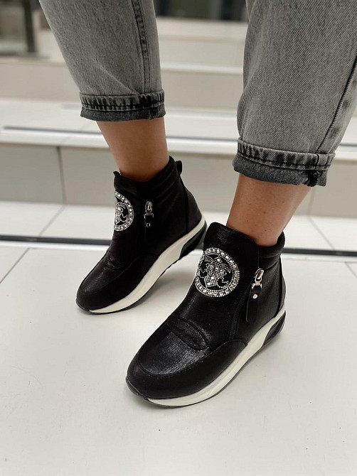 Черевики жіночі VEAGIA чорні еко-шкіра з напиленням висота 12см розмір 36 ( -6) Коломия - фото 4