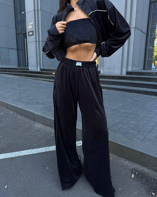 Жіночий теплий стильний костюм трійка з мʼякого велюру Одеса - фото 1