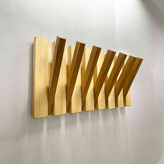 Вешалка настенная складная портативная из дерева ели и модрины на 7 крючков, сделано в Украине Каменец-Подольский