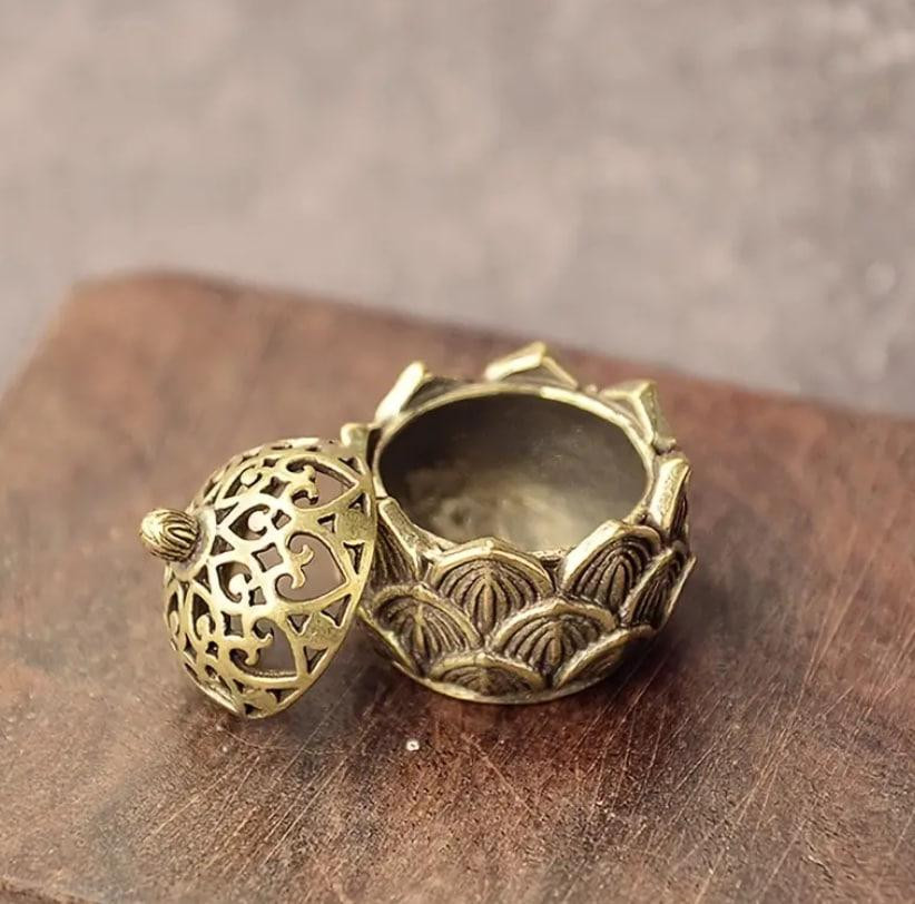 Металевий ажурний тримач для пахощів у формі лотоса - Вогнетривкий залізний пальник для медитації 3  Київ - фото 2